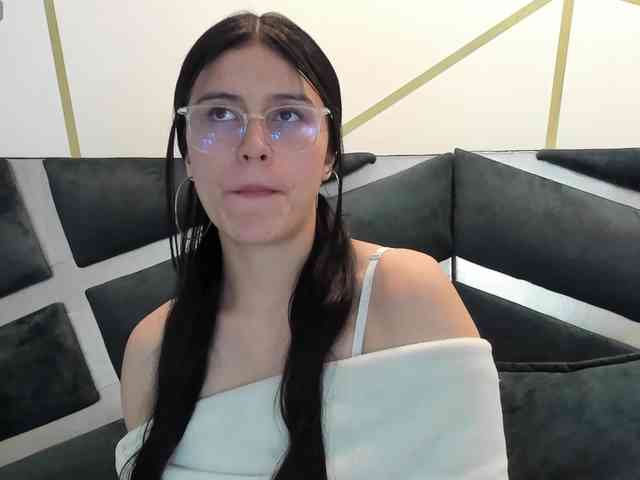 maddy-jacksonw webcam