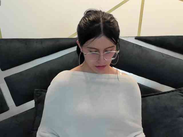 maddy-jacksonw webcam