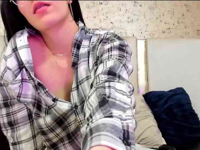 maddy-jacksonw webcam