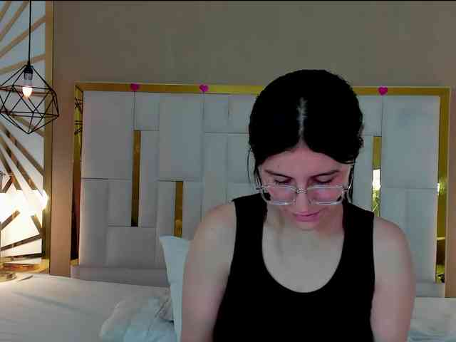 maddy-jacksonw webcam