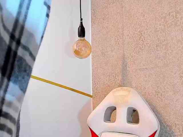 maddy-jacksonw webcam