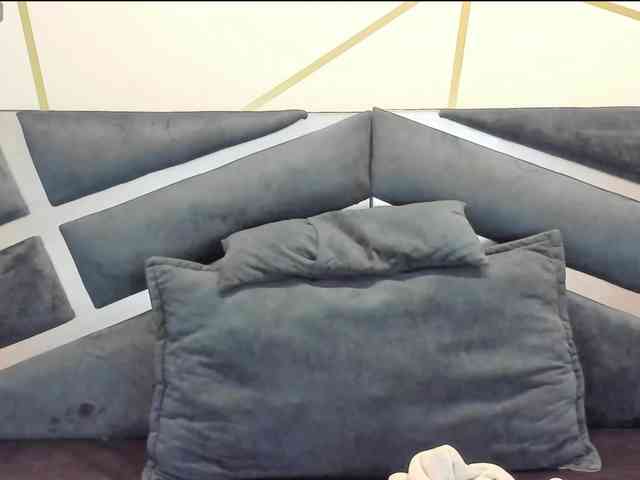 maddy-jacksonw webcam