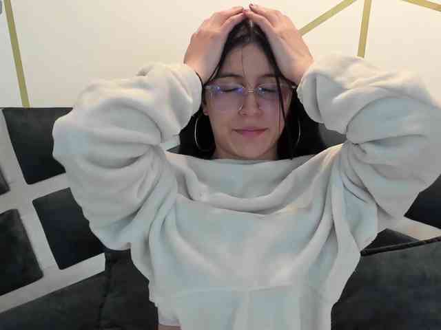 maddy-jacksonw webcam