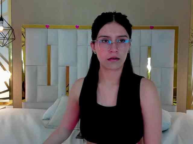 maddy-jacksonw webcam