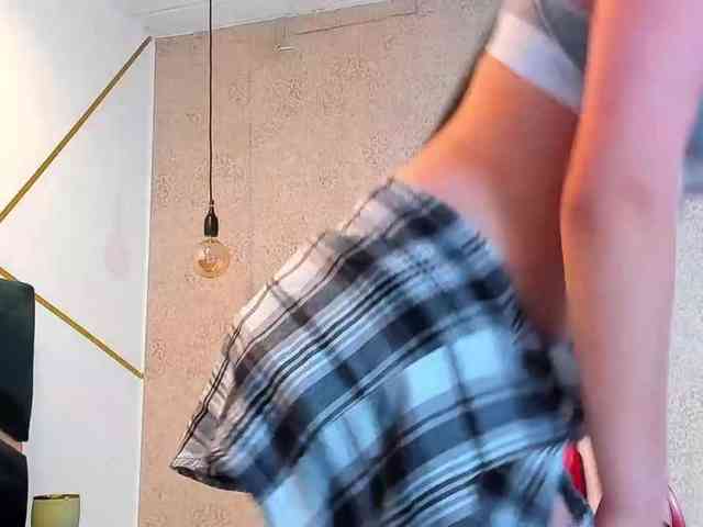 maddy-jacksonw webcam