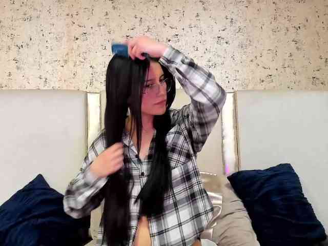 maddy-jacksonw webcam