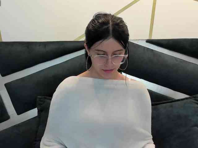 maddy-jacksonw webcam