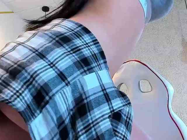 maddy-jacksonw webcam