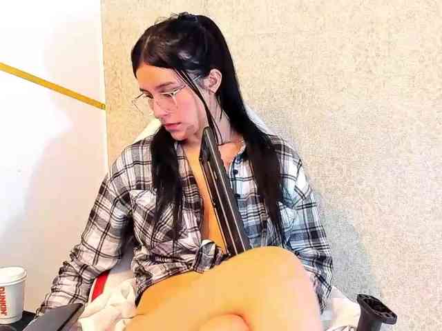 maddy-jacksonw webcam