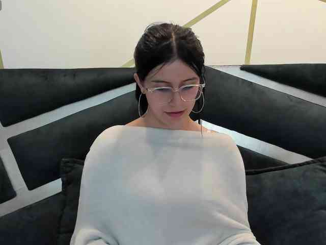 maddy-jacksonw webcam