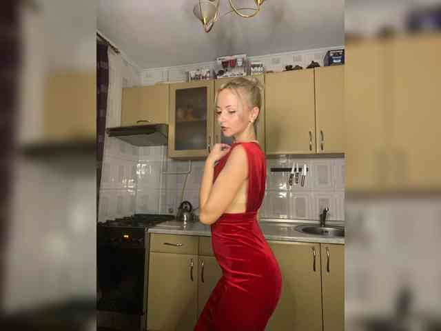 Kristinochka0316 webcam