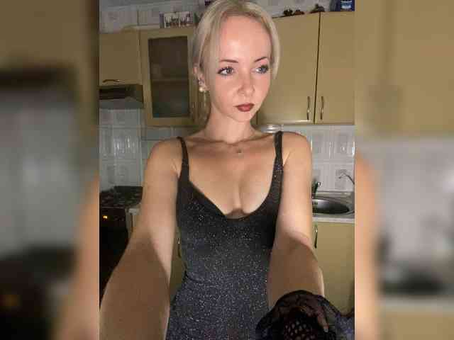 Kristinochka0316 webcam