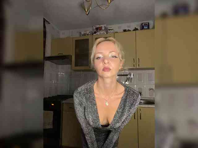 Kristinochka0316 webcam