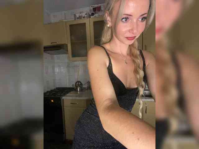 Kristinochka0316 webcam