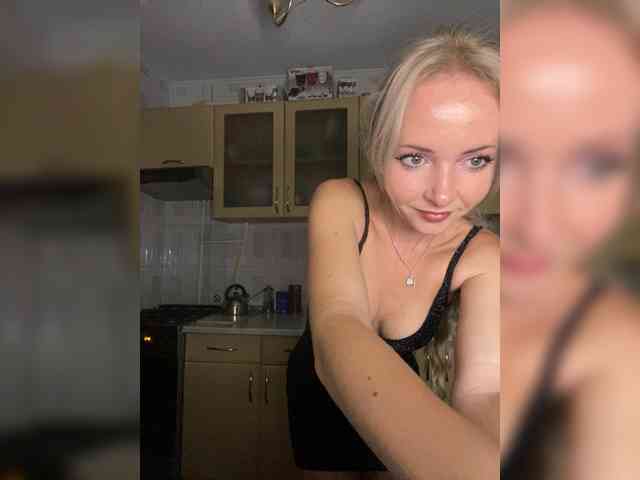 Kristinochka0316 webcam