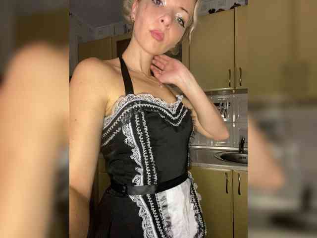 Kristinochka0316 webcam