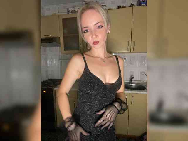 Kristinochka0316 webcam