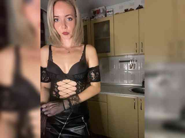 Kristinochka0316 webcam