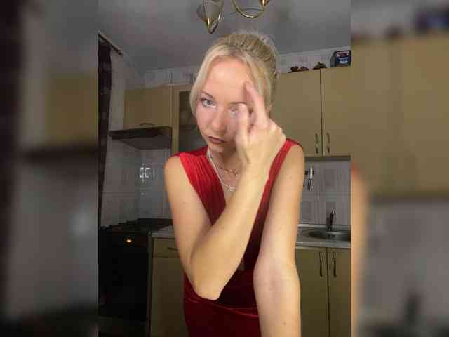 Kristinochka0316 webcam