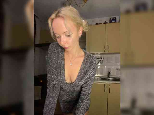 Kristinochka0316 webcam