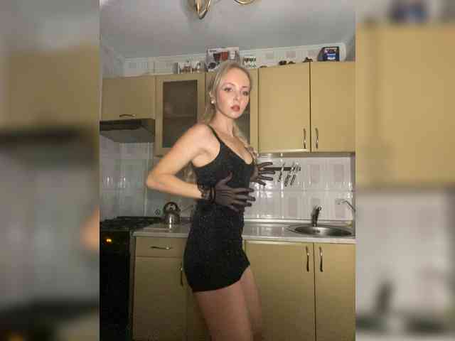 Kristinochka0316 webcam