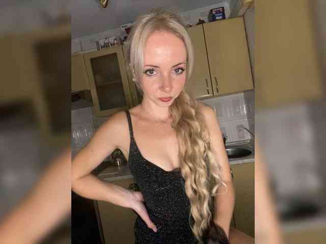 Kristinochka0316 webcam