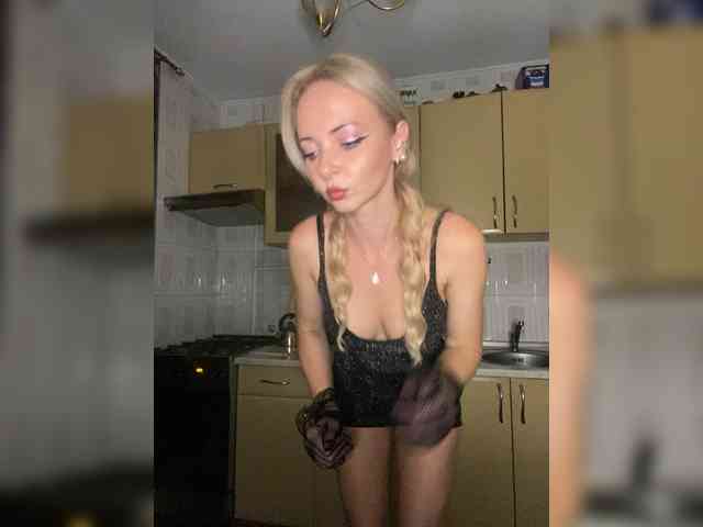 Kristinochka0316 webcam