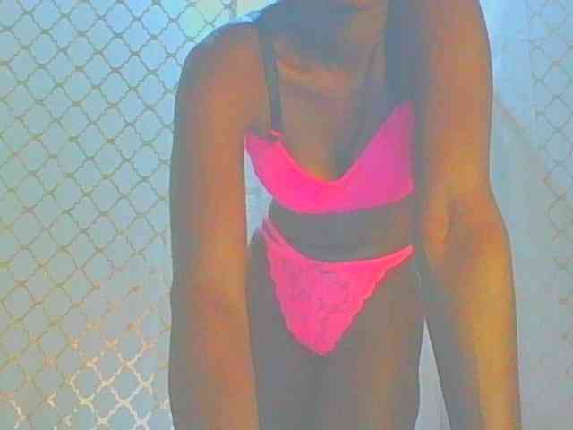 Dollybi1 webcam
