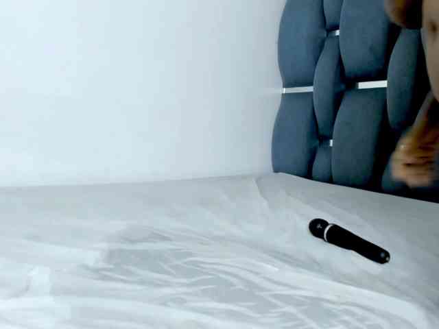 yourwife-anna webcam