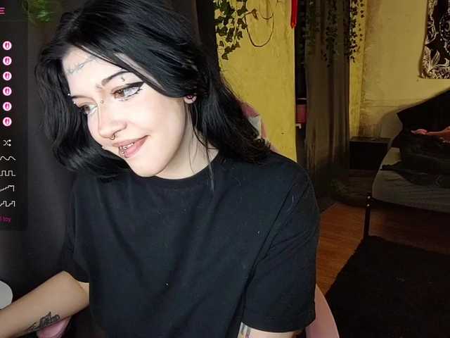 Gratis Live Sexcam mit Harakassi Harakassi