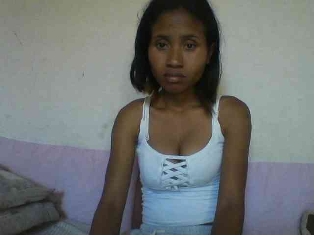 YoungNatie webcam