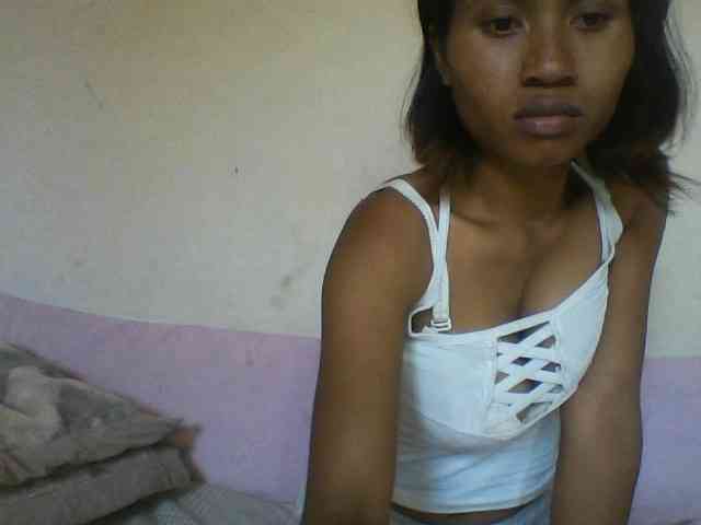 YoungNatie webcam
