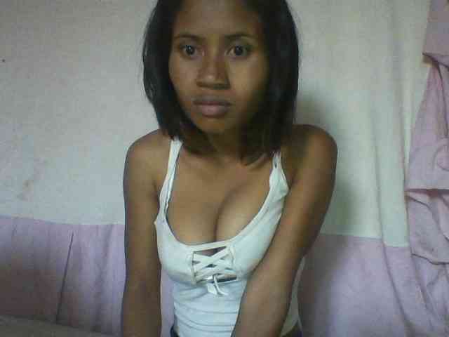YoungNatie webcam