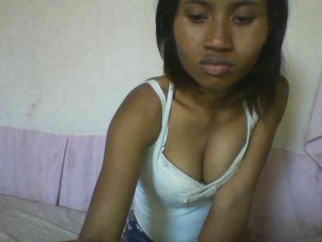 YoungNatie webcam