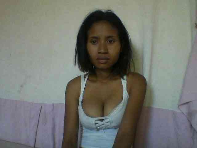 YoungNatie webcam