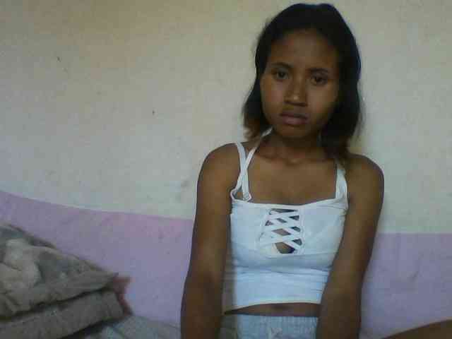 YoungNatie webcam