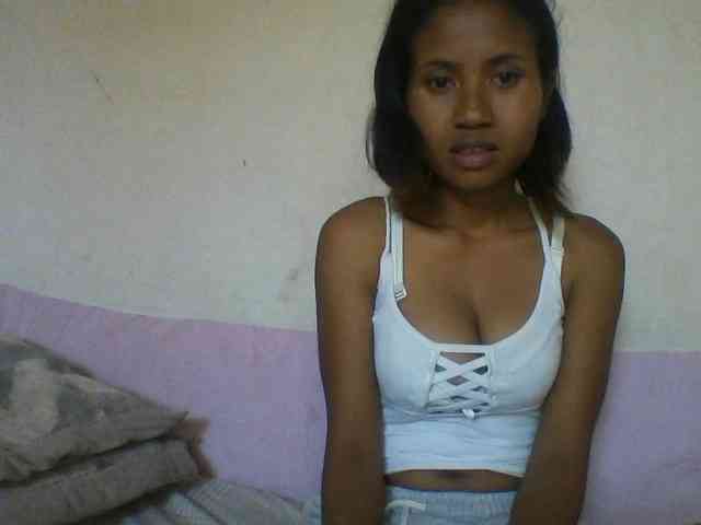 YoungNatie webcam