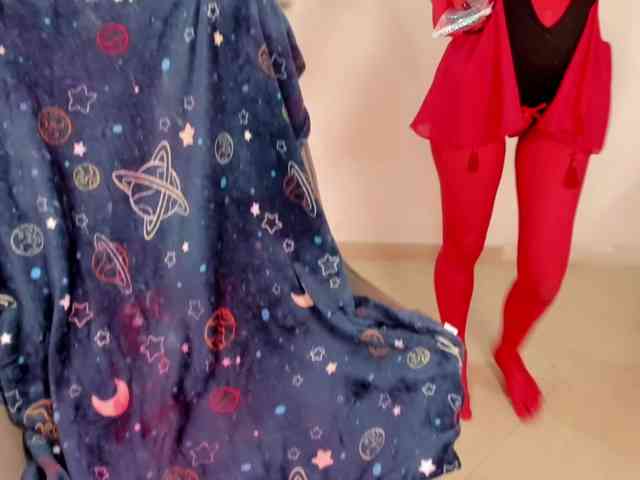 Alexa-Daddario webcam