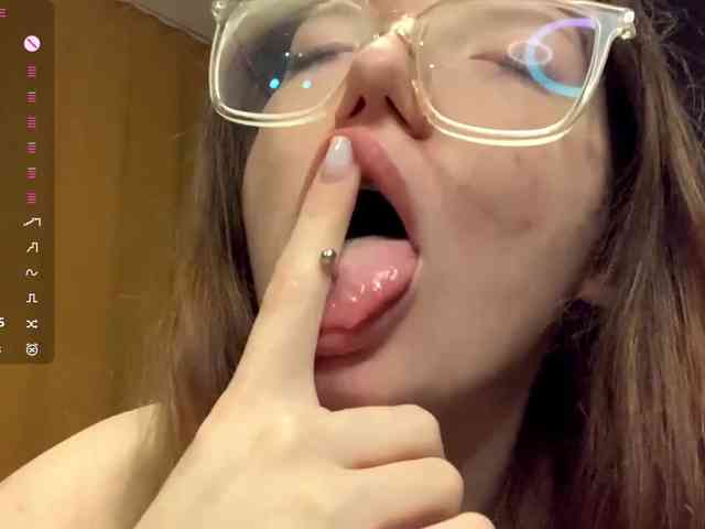 KarolineZarro webcam