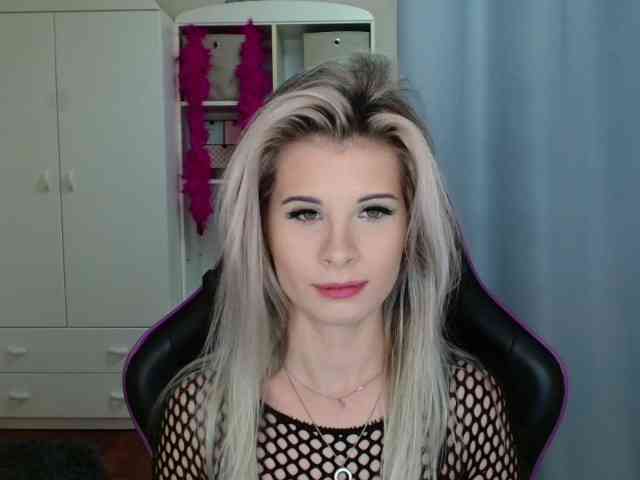 KristineNatural webcam