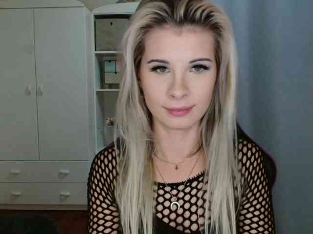 KristineNatural webcam