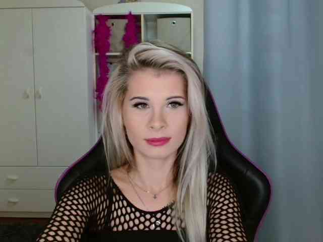 KristineNatural webcam