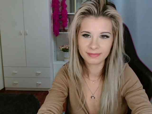 KristineNatural webcam