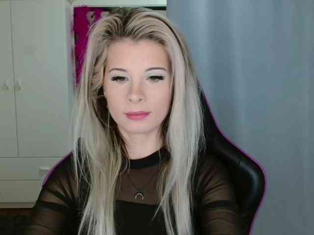 KristineNatural webcam