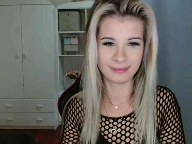 KristineNatural webcam