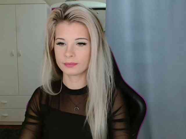 KristineNatural webcam