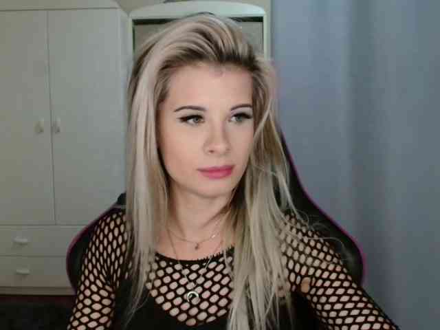 KristineNatural webcam