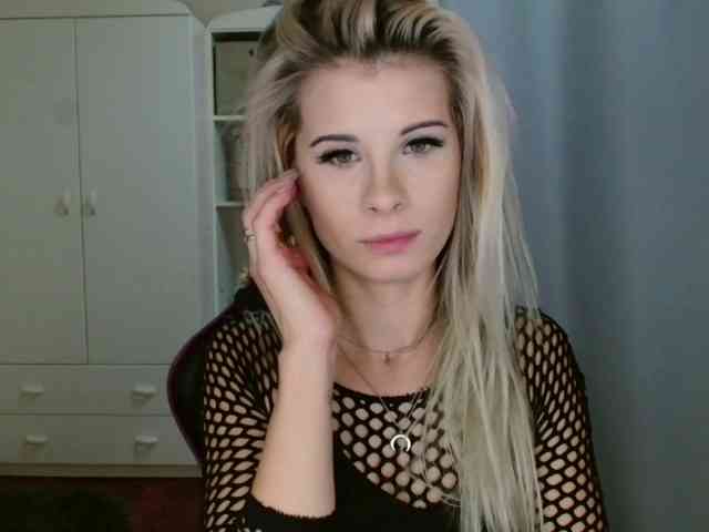 KristineNatural webcam