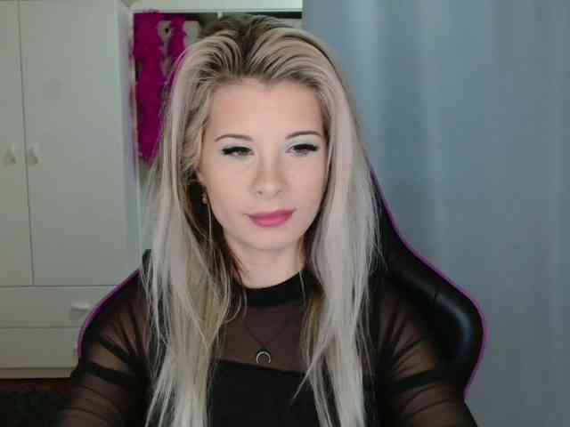 KristineNatural webcam