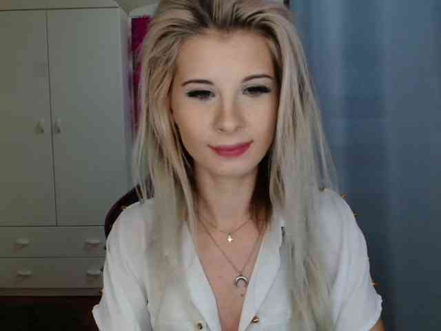 KristineNatural webcam